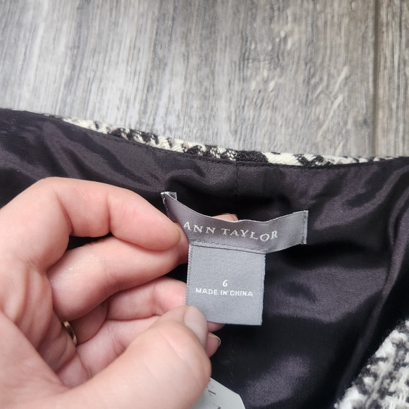 Ann Taylor Loft Wool Blend Printed Skirt 6 - Picture 4 of 10